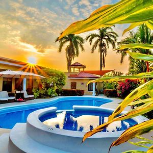 Las Brisas Resort&Villas